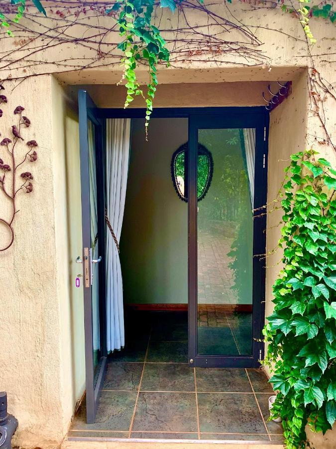Mountain Rose Guesthouse Louis Trichardt Exterior photo