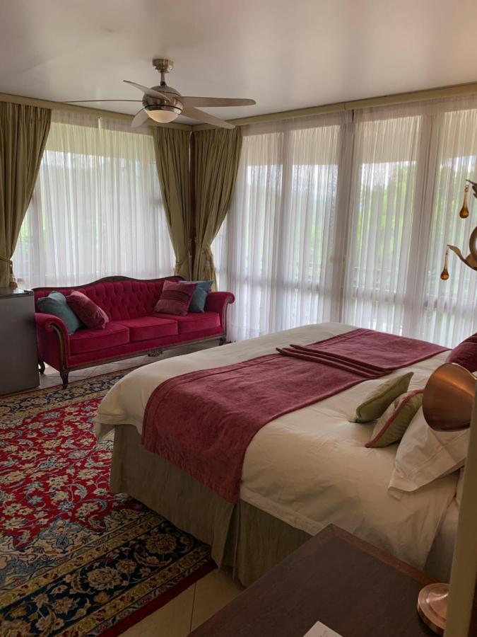 Mountain Rose Guesthouse Louis Trichardt Exterior photo