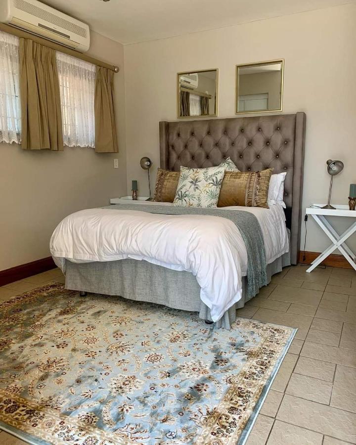Mountain Rose Guesthouse Louis Trichardt Exterior photo